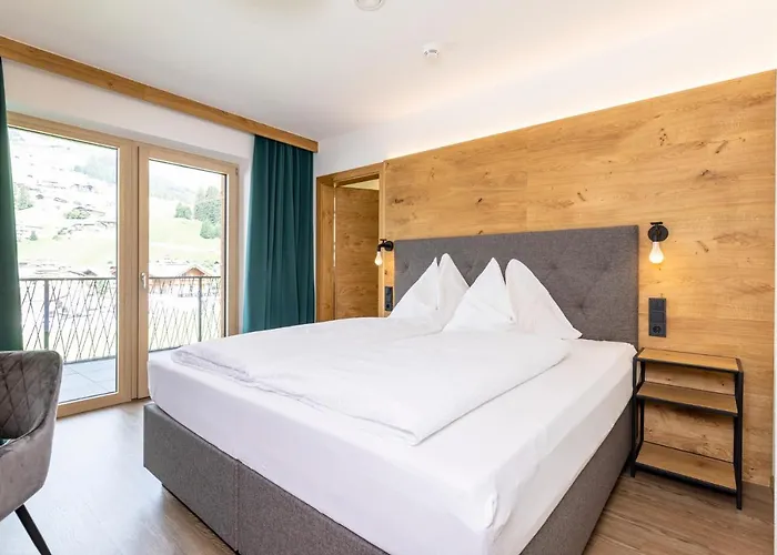 Franzerl 4* Тукс