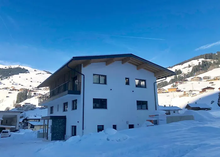 Franzerl Apartmanhotel Tux